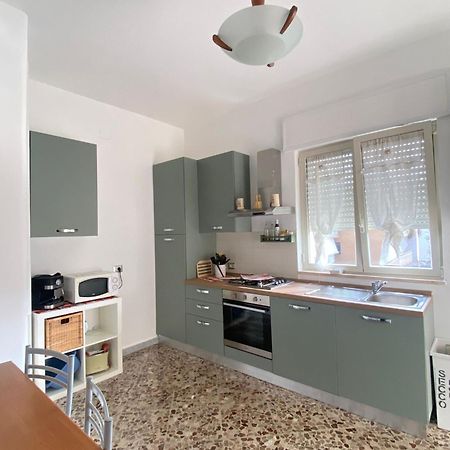 Alloggio Ugo Foscolo Monopoli Exteriör bild